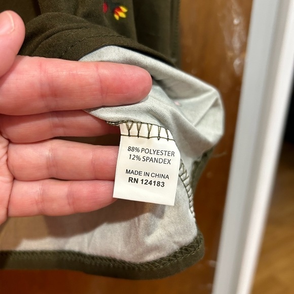 Jon and Anna Brown Top - Picture 2 of 5